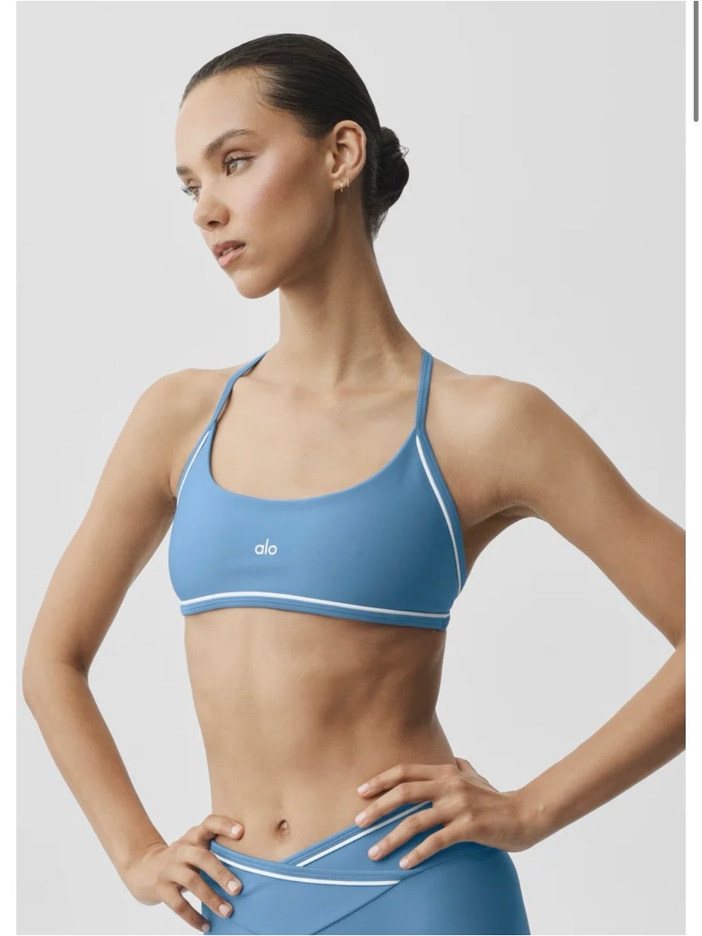 LIMITED COLOR Alo yoga airlift trifecta bra California blue